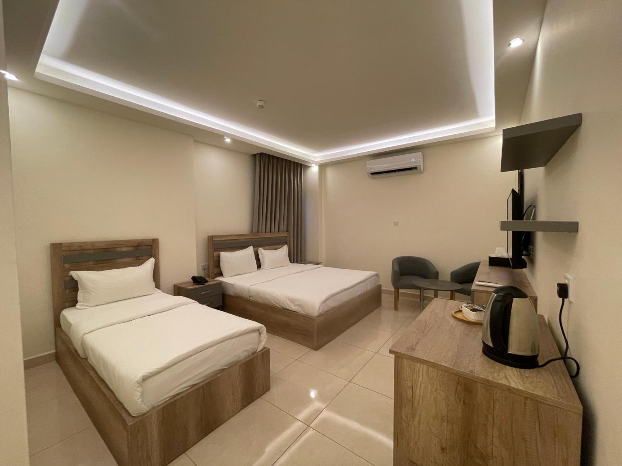 Aster Hotel Aqaba Exterior photo