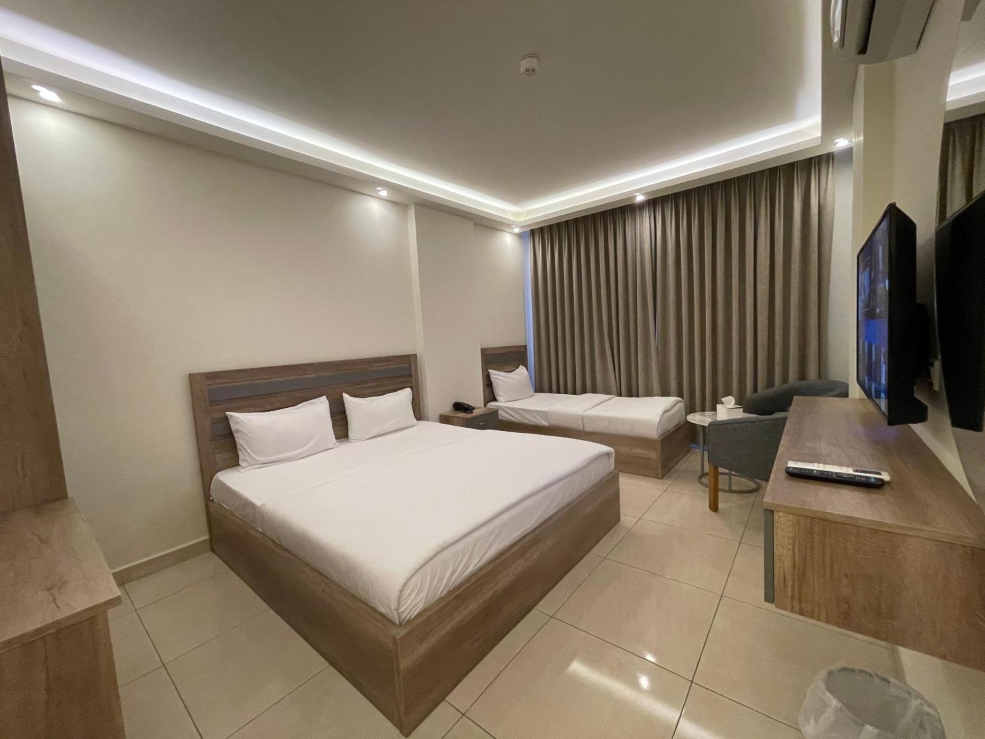 Aster Hotel Aqaba Exterior photo
