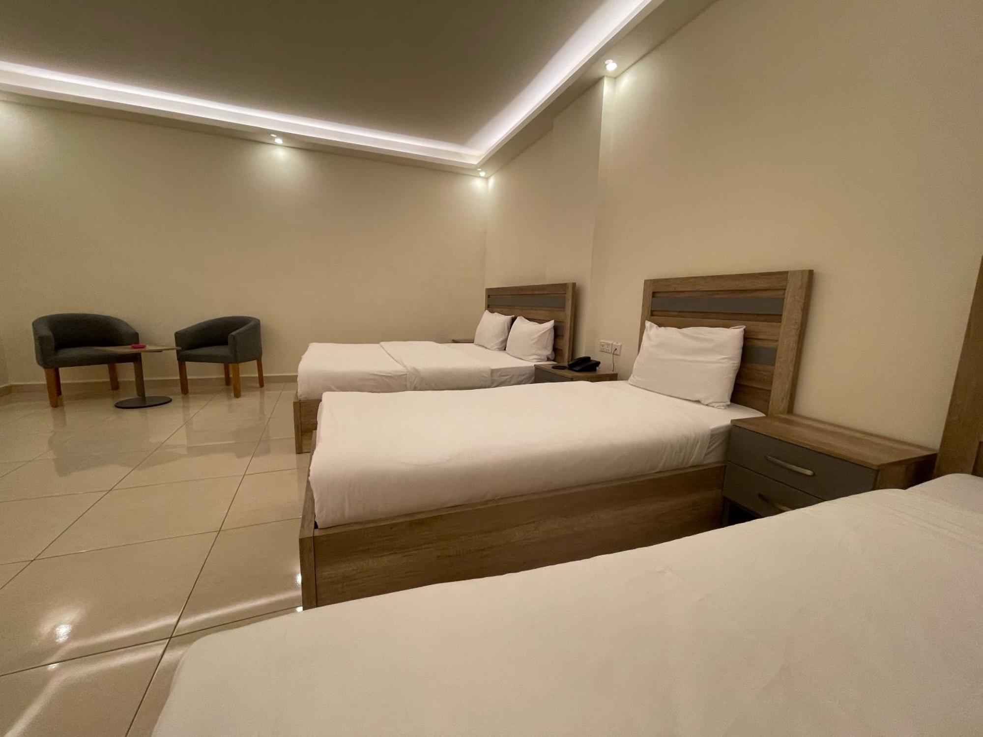 Aster Hotel Aqaba Exterior photo