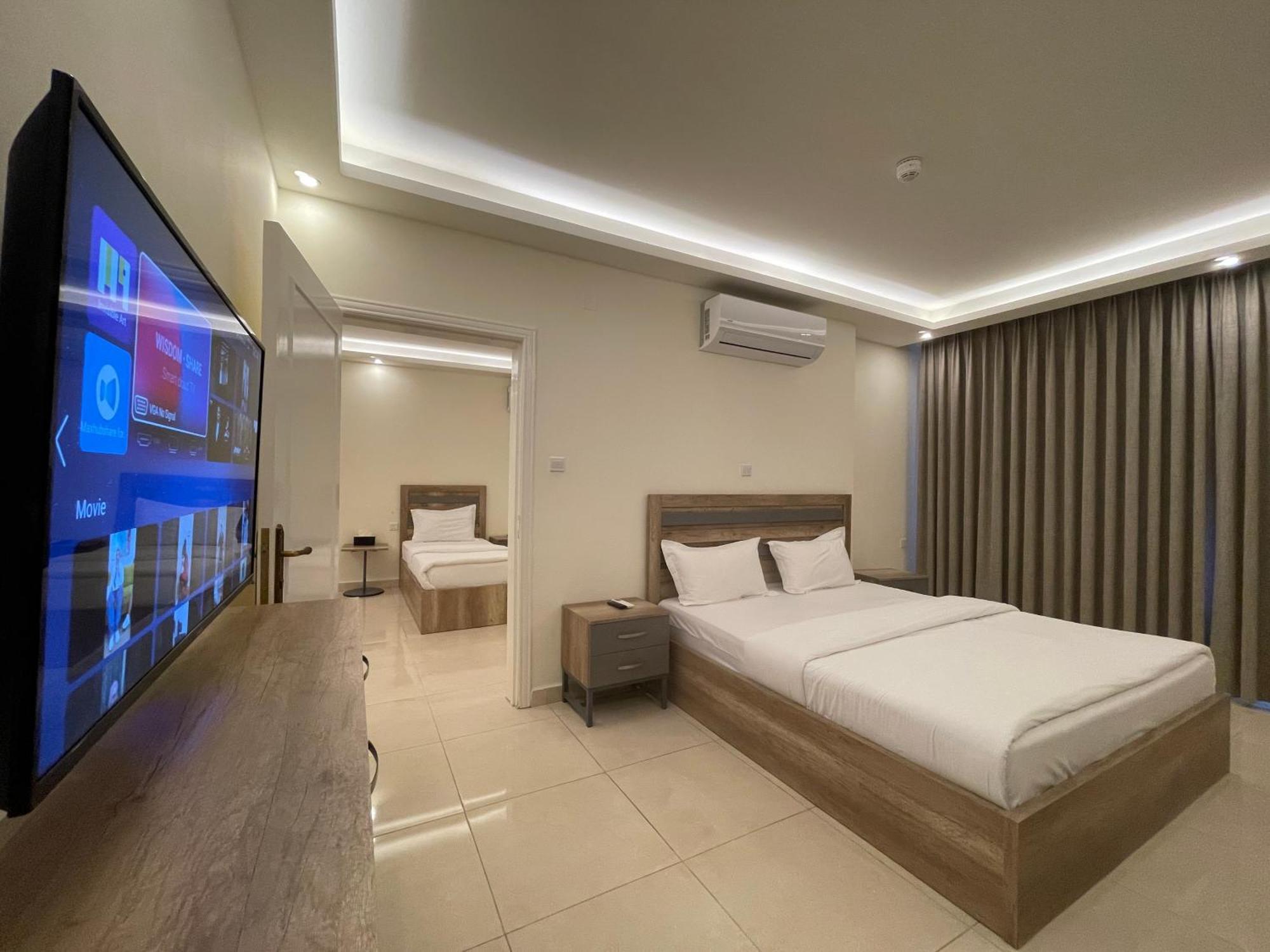 Aster Hotel Aqaba Exterior photo