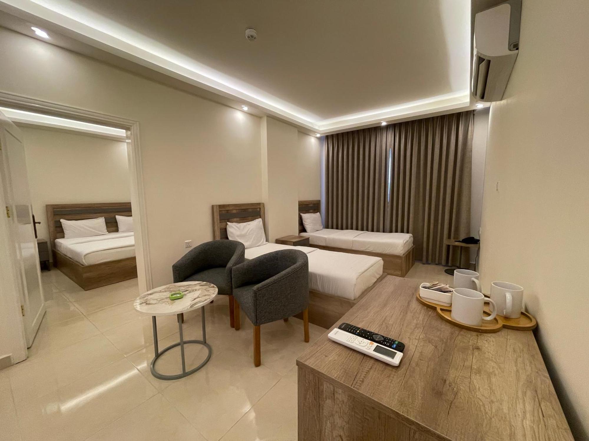 Aster Hotel Aqaba Exterior photo