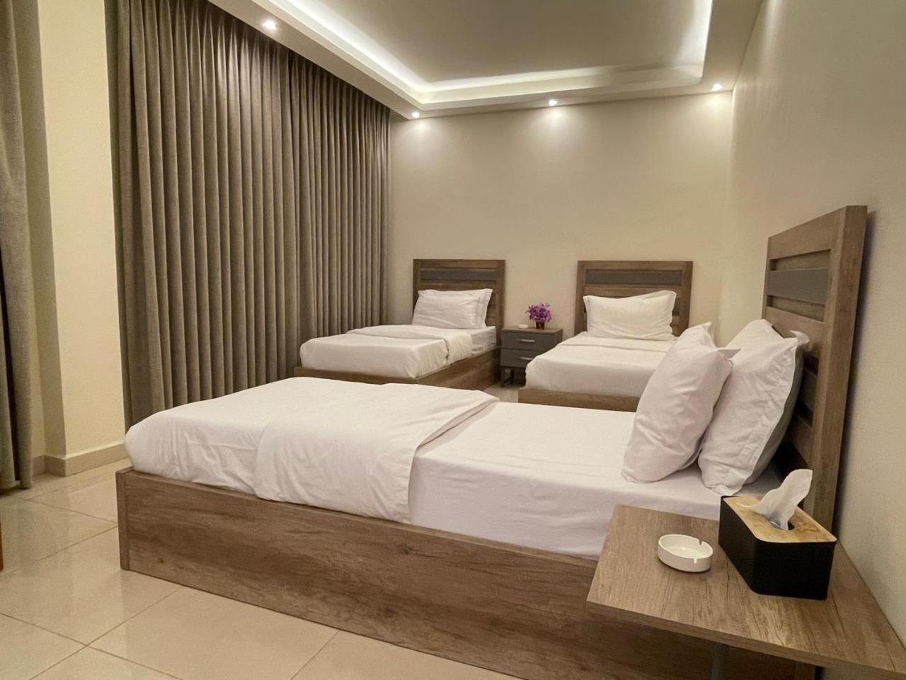 Aster Hotel Aqaba Exterior photo